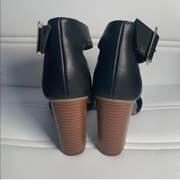 👠Black/Brown Heels - Picture 2 of 3